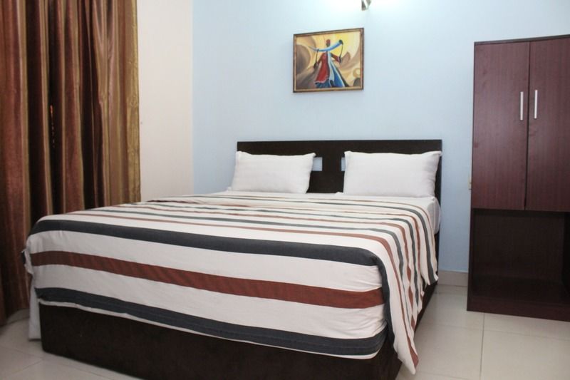 Bluespring Hotel Maryland Екстер'єр фото