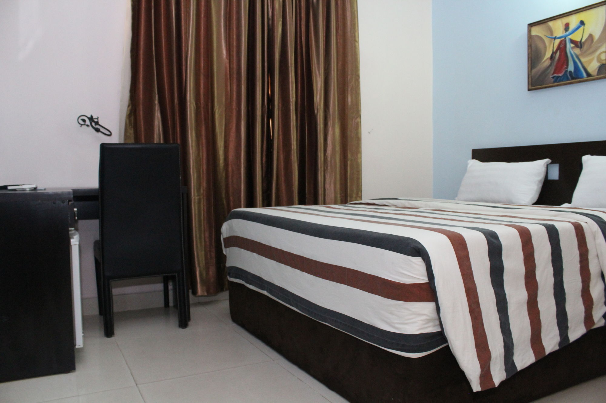 Bluespring Hotel Maryland Екстер'єр фото