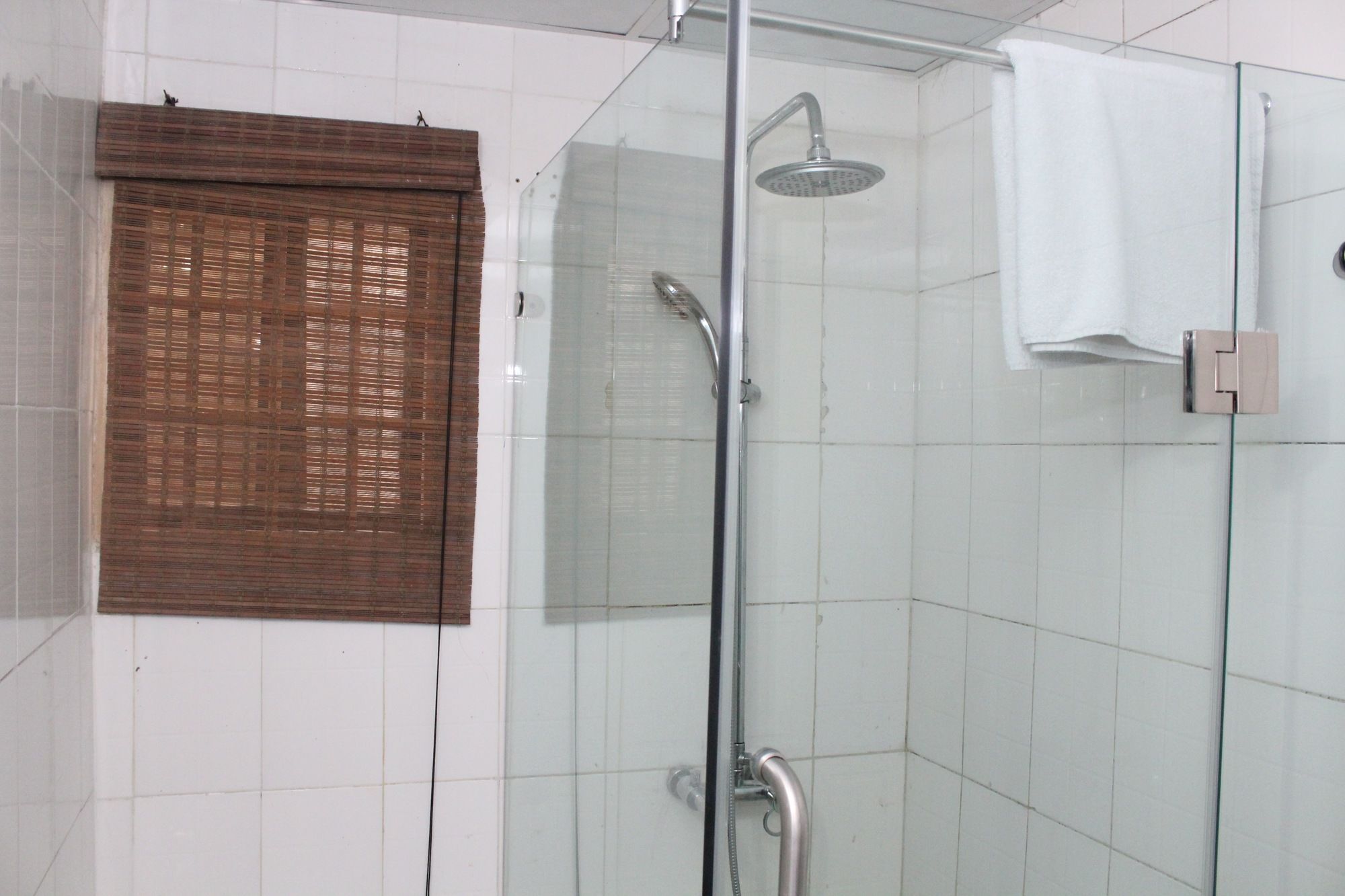 Bluespring Hotel Maryland Екстер'єр фото